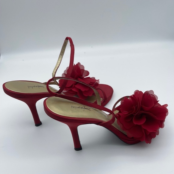 Jaqueline Ferrar Red shoes- Used- 3.5 in heel - Picture 3 of 3
